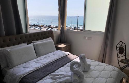 Bat Yam Hotel | Hotel Room Service