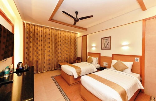 Mysore Hotel | Hotel Roopa