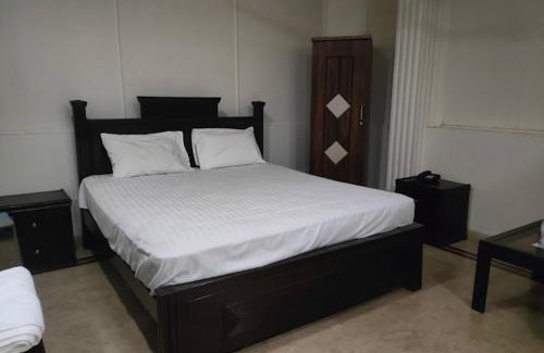D.H.A. House | Hotel Rose Palace