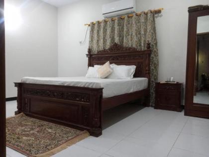 D.H.A. House | Hotel Rose Palace