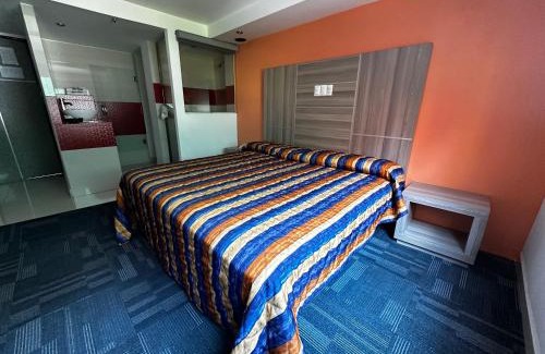 Ixtacalco Hotel | Hotel Rossel Plaza