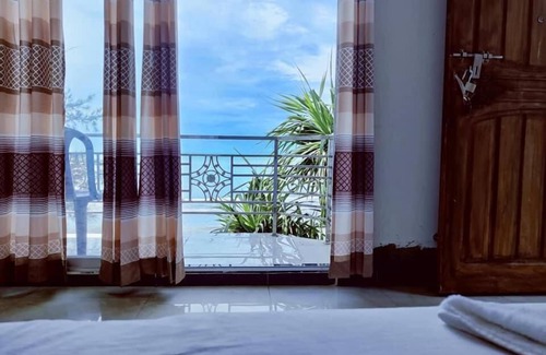 Saint Martin's Island Hotel | Hotel Royal Beach & Restaurant