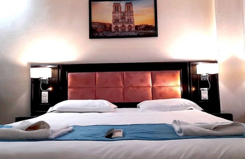 Ivry-port Hotel | HOTEL ROYAL