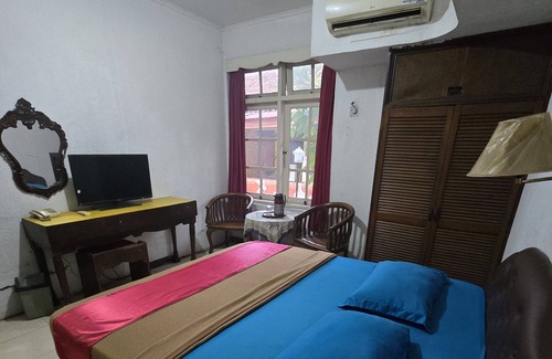 Gambir Bed & Breakfast | Hotel Royal Juanda
