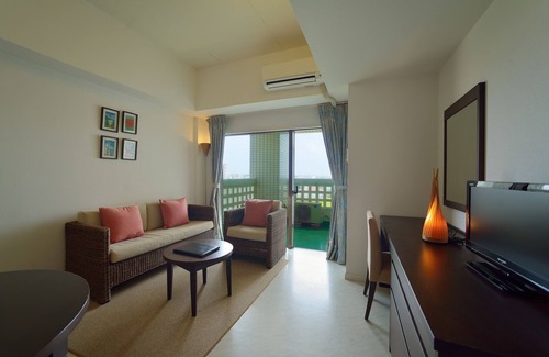 Taketomi-jima Taketomi-cho Hotel | Hotel Royal Marine Palace Ishigakijima