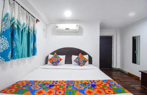 Salt Lake Hotel | Hotel Royal Oak Guest House Nabapally Sector 4 Kolkata