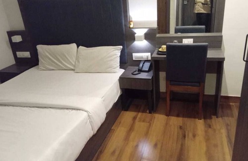Kurla West Hotel | HOTEL ROYAL PALACE