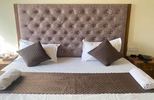 Rishikesh Hotel | Hotel Royal Shivam Residency