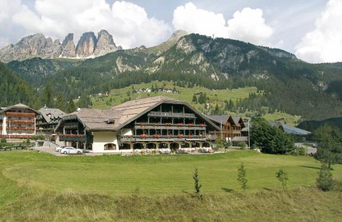 Campitello di Fassa Hotel | Hotel Rubino Deluxe