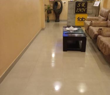 Gomti Nagar Hotel | Hotel S R