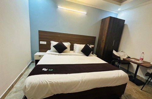 Mahipalpur Extension Bed & Breakfast | Hotel S.R. Plaza