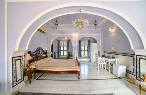 Amer Fort Road Hotel | Hotel Saba Haveli