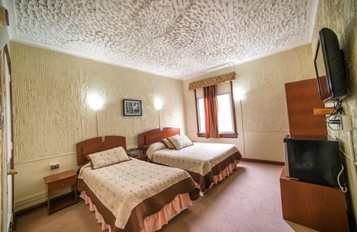 Downtown Santiago Hotel | Hotel Sahara Inn