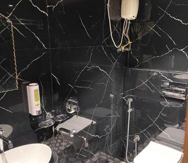 Parel Hotel | Hotel Sai Palace- Near Tata Memorial Hospital