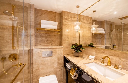 Portsoken Hotel | Hotel Saint