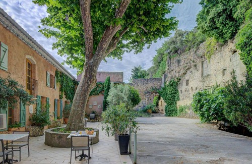 Orange Hotel | Hotel Saint Jean