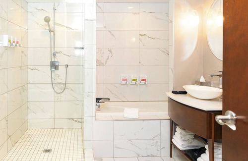 Old Montreal Hotel | Hotel Saint-Sulpice