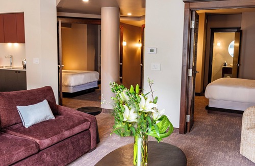 Old Montreal Hotel | Hotel Saint-Sulpice