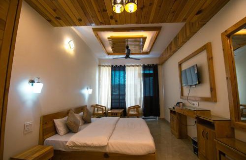 Almora Hotel | Hotel Samrat Inn