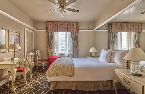 Downtown Phoenix Hotel | Hotel San Carlos