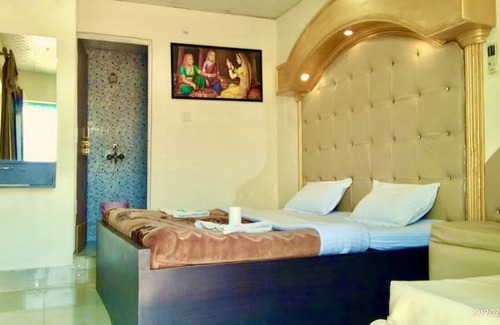 Taj Ganj Bed & Breakfast | Hotel Saniya Palace Inn