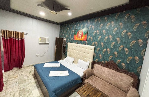 Taj Ganj Bed & Breakfast | Hotel Saniya Palace Inn