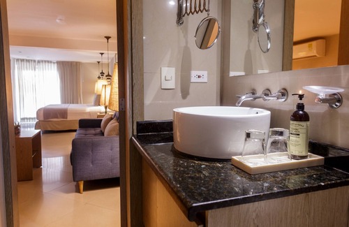Cartagena Walled City Hotel | Hotel Santa Cecilia B&B