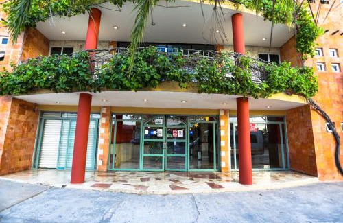 Downtown Cancun Hotel | Hotel Santa Maria