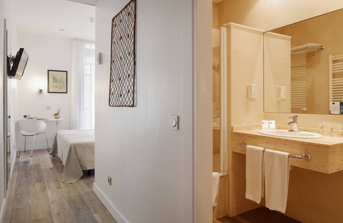 Gijon City Centre Hotel | Hotel Santa Rosa, Blue Hoteles