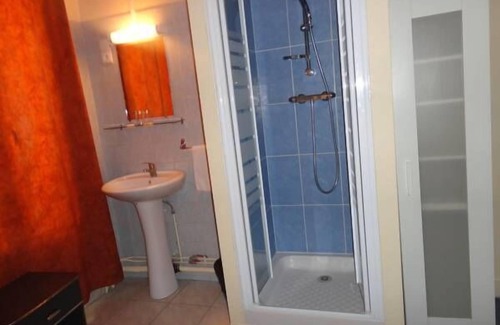 Epinettes Hotel | Hotel Santana
