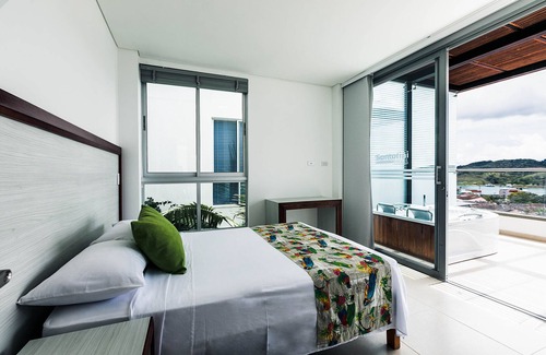 Guatape Hotel | Hotel Santorini