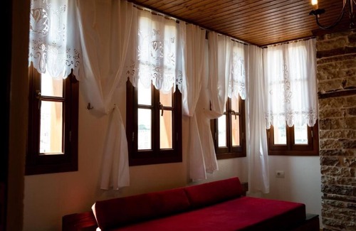 Gjirokaster Hotel | Hotel Sarajet 1821