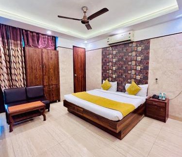 Jangupura Extension Hotel | Hotel Satwah Home Stay Just 10 Minute Away From Nizamuddin Railway Station