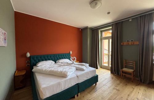 Valle San Silvestro Hotel | Hotel Savoia