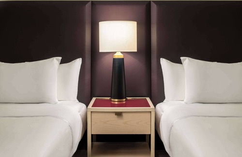 Downtown Kansas City Hotel | Hotel Savoy Kansas City, Tapestry Collection by Hilton