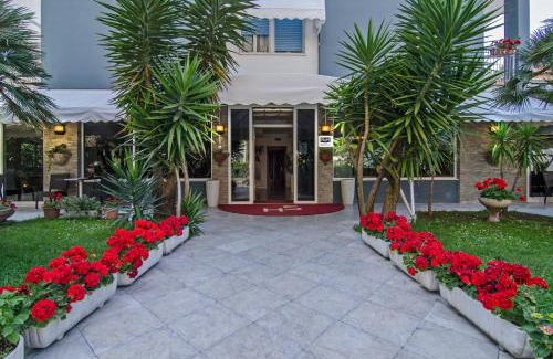 Marina di Massa Hotel | Hotel Scandinavia