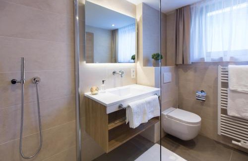 Sankt Anton am Arlberg Hotel | Hotel Schwarzer Adler - Sport & Spa