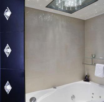 Innsbruck City Centre Hotel | Hotel Schwarzer Adler Innsbruck