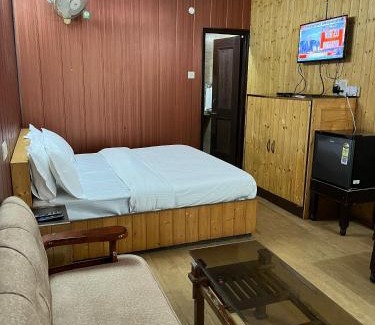 Kandaghat Hotel | Hotel Seerat Residency