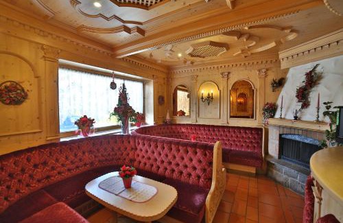 Valle San Silvestro Hotel | Hotel Serles Superior