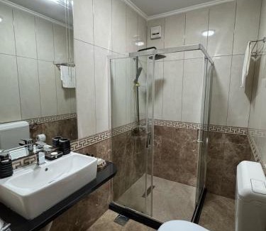 Prizren Hotel | Hotel Shadervan