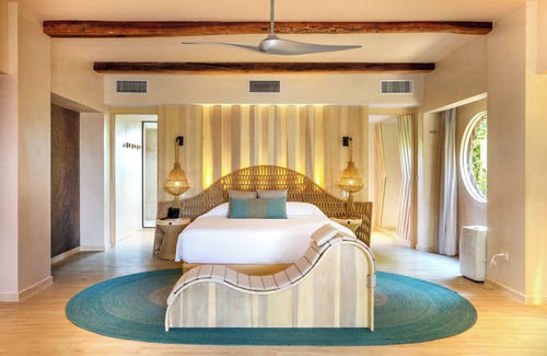 Zona Hotelera Hotel | Hotel Shibari Tulum - Restaurant & Cenote Club