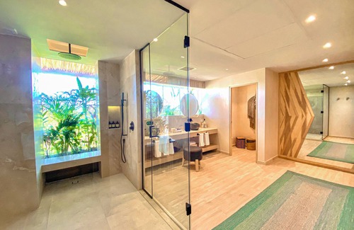 Zona Hotelera Hotel | Hotel Shibari Tulum - Restaurant & Cenote Club