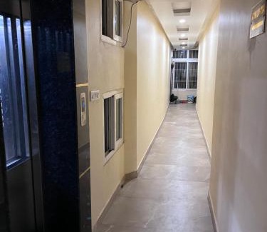 Varanasi Hotel | Hotel Shiv Kashi