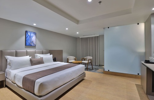 Bodakdev Hotel | Hotel Shivashish