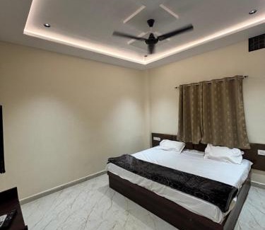 Ujjain Hotel | Hotel Shree Balaji