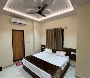 Ujjain Hotel | Hotel Shree Balaji