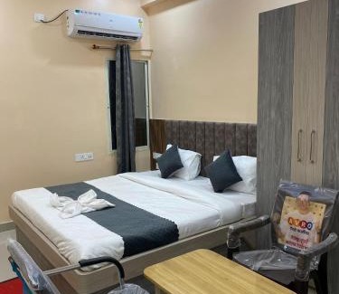 Deoghar Hotel | Hotel Shree Vinayak Palace