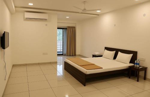 Nathdwara Hotel | Hotel Shreeji Dham by Nath Bliss - Near Shreenathji Temple