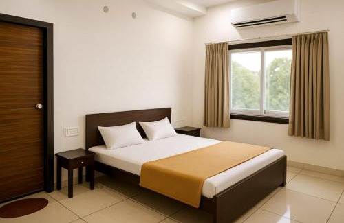 Nathdwara Hotel | Hotel Shreeji Dham by Nath Bliss - Near Shreenathji Temple